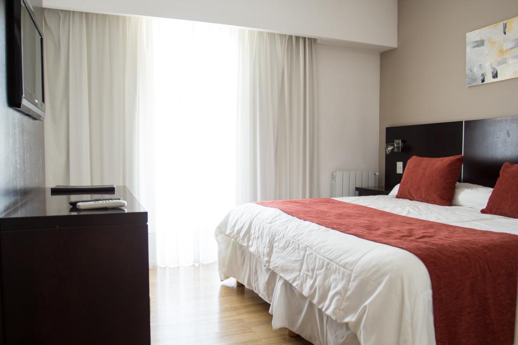 Agua Dulce Hotel Tandil Ngoại thất bức ảnh