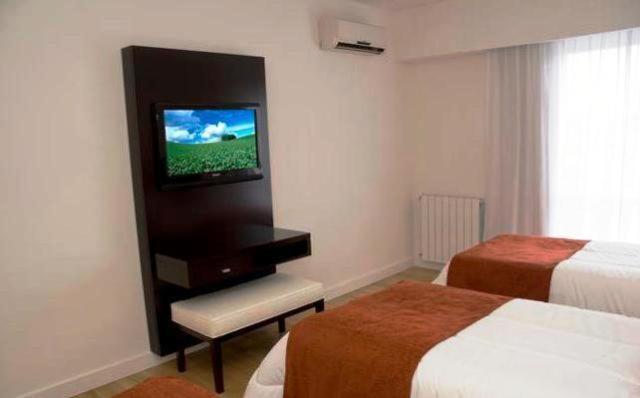 Agua Dulce Hotel Tandil Ngoại thất bức ảnh